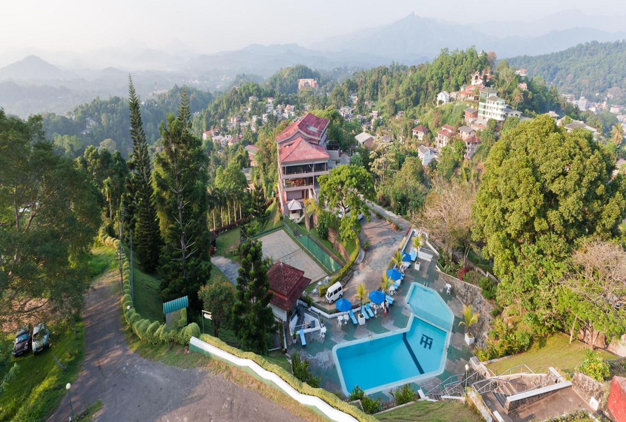 Hotel Topaz Kandy Exterior photo