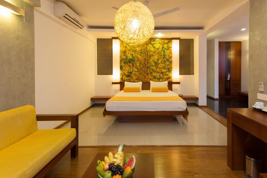 Hotel Topaz Kandy Exterior photo